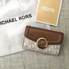 新品 マイケルコース MICHEAL KORS バニラ キーケース
