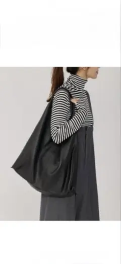 【未使用】【AULENTTI/オウレンティ】レザーショルダーバッグ