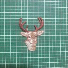 鹿 刺繍ワッペン