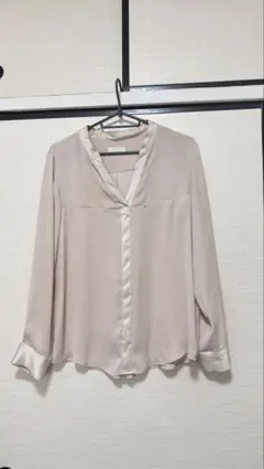 【Loungedress】スキッパーブラウス フリーサイズ ベージュ 日本製のサムネイル