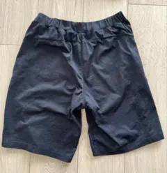 ユニクロキッズ　ストレッチドライ　ショートパンツ　竺ブルー　140サイズ