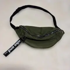 BA① niko and ...ボディバッグミリタリーオリーブグリーン