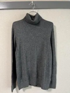 UNIQLO カシミヤタートルネックセーター