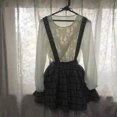 emsexcite♡レースシャツ＆サスペンダー付きスカート