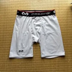 McDavid 白色ショートパンツのサムネイル
