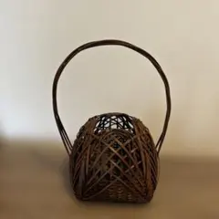 編み込みデザイン 花器
