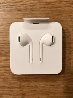 Apple 有線イヤフォン Lightningコネクタ ホワイト