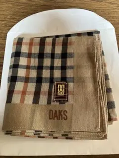 DAKS ダックス 新品 チェック ハンカチ 45×46 綿100% 日本製のサムネイル