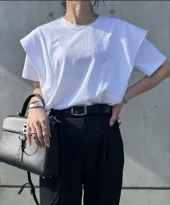 ISOOK アイスー ラッフルショルダーTシャツ ラッフルスリーブ フレア
