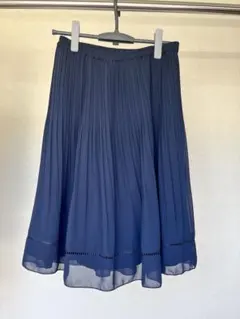 ネイビー プリーツスカート ひざ丈のサムネイル
