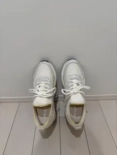 MUUM ホワイトスニーカー