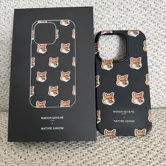 MAISON KITSUNÉ iPhone15Proケース用　箱付きのサムネイル