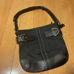 Coach ブラックシグネチャーベルトデザインバッグ