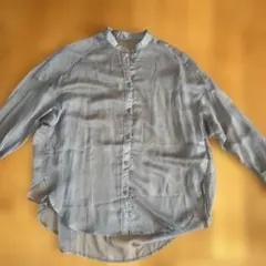 グレー 長袖シャツ ボタン付き