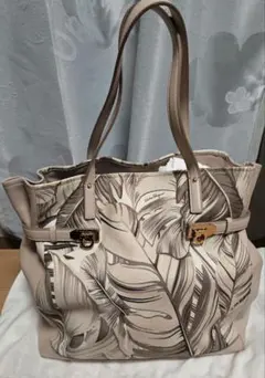 超希少・美品】バーバリー バックルトート 2WAY 花柄 フローラル