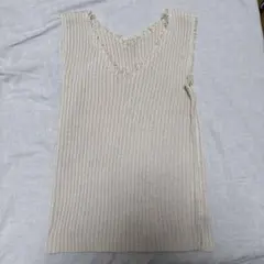ベージュ リブ編み ノースリーブセーター