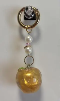 ✨金運アップ✨細閃きラメ入り ゴールドアップル キーホルダー ハンドメイド