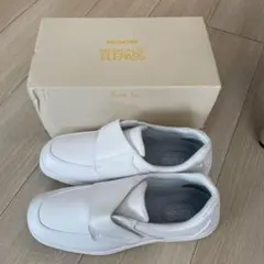 ミドリ安全のナースシューズ　静電気抑制機能のあるエレパス　26.5cm