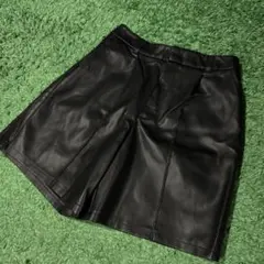 GU 合皮レザーパンツ　M ブラック