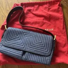 BALLY デニム ショルダーバッグ キルティングのサムネイル