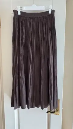 UNTITLED ブラウン プリーツロングスカート