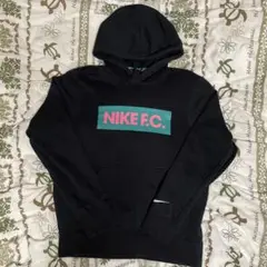 Nike F.C. ロゴパーカー 黒