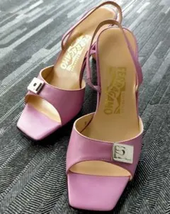Salvatore Ferragamo サンダル