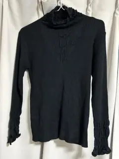 黒 ハイネック フリル ニット