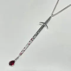 レア❗️ SWAROVSKI 剣型シルバーネックレス 赤いストーン付き