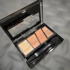 KATE designing brown eyes アイシャドウパレット