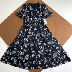 新品タグ付き✨24AW　グレースコンチネンタル　フラワープリントフレアワンピース