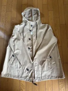 ベージュ フード付き マウンテンパーカー