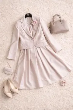 【美品】ホワイトジョーラ　セレモニースーツ　9