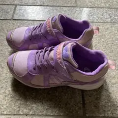 女児２２cm SUPERSTAR バネのチカラ ムーンスター キッズスニーカー