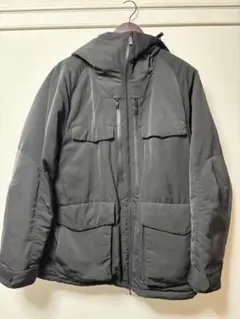 ユニクロ ホワイトマウンテニアリング ハイブリッドダウンオーバーサイズパーカー