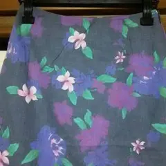 半額以下再値下げ昭和レトロ花柄スカートVintageサイズМ
