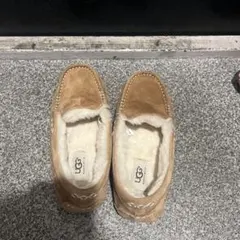 UGG モカシン ベージュ