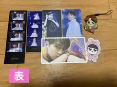BTS JUNGKOOK グッズ フォトカード アクリルキーホルダー シールのサムネイル