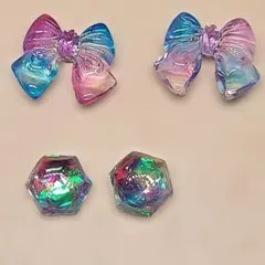 【レジン】クリアなリボンと曇りガラス風ピアス