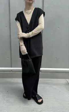 ノーカラーベスト