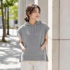 CECIL McBEE 　フード付きパーカー グレーのサムネイル