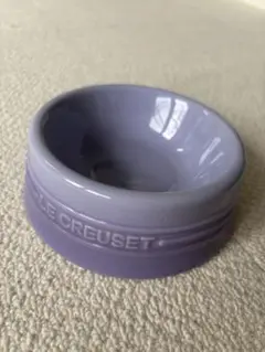 LE CREUSET ペットボール パープル Sサイズのサムネイル