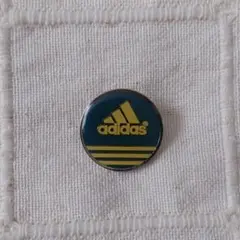 2025年最新】アディダス ピンバッジの人気アイテム - メルカリ