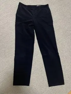 正規店購入。ギャルリーヴィーの定番コーデュロイパンツ。ネイビーです。