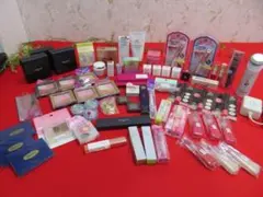 （8QM193）大量！メイク用品まとめて全60点以上☆　美容器・コスメ他のサムネイル