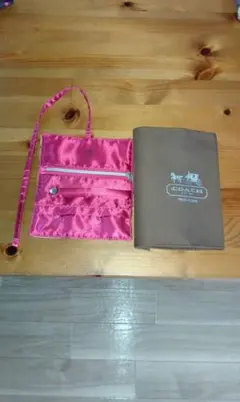 COACH 　コーチ　手帳カバー　小物入れ