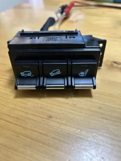 Item thumbnail for item 5e03447e-c59f-4184-90ab-e15ff3f03f2c