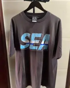 WIND AND SEA x SAINT MICHAEL SS TEE ブラック WIND AND SEAと©️SAINT Mxxxxxxが初のタッグ | GQ JAPAN
