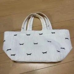 Item thumbnail for item e3ffb45c-080a-4c62-919e-74d555e525af