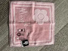 新品未使用MARY QUANT タオルハンカチ ピンク